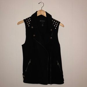 Black vest